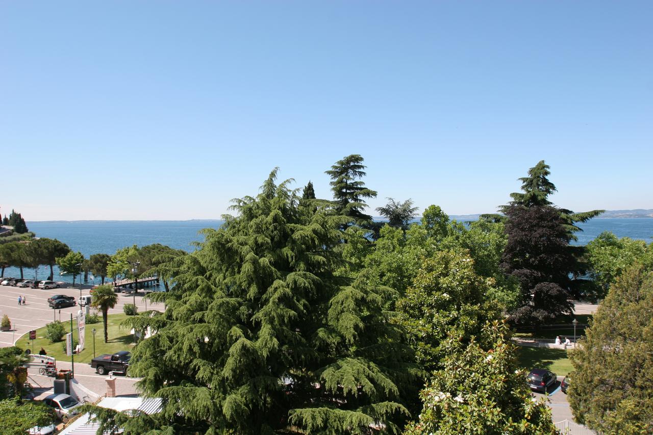 Hotel Europa Гарда Экстерьер фото