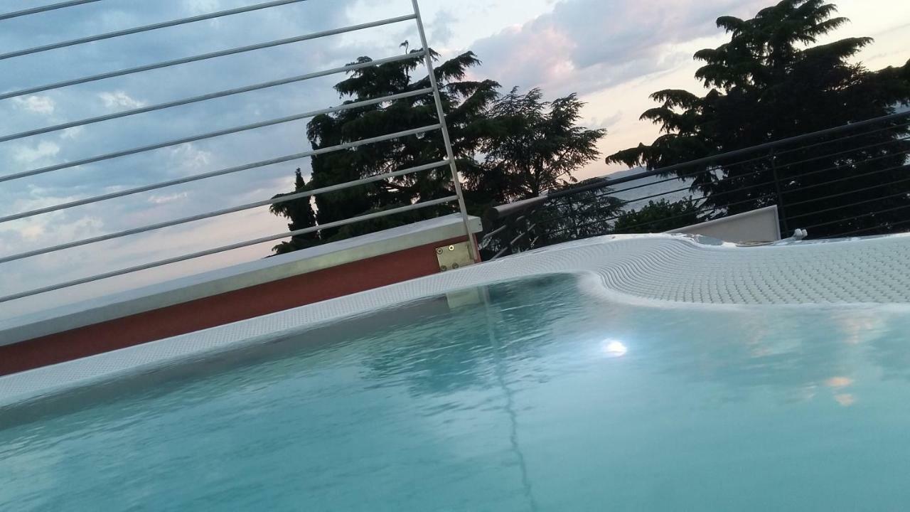 Hotel Europa Гарда Экстерьер фото